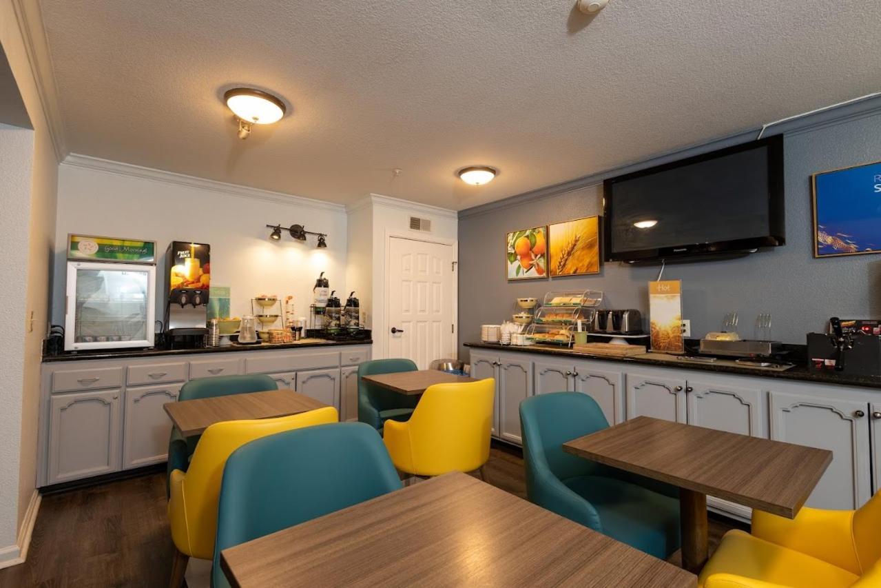 Quality Inn & Suites Tulare Dış mekan fotoğraf