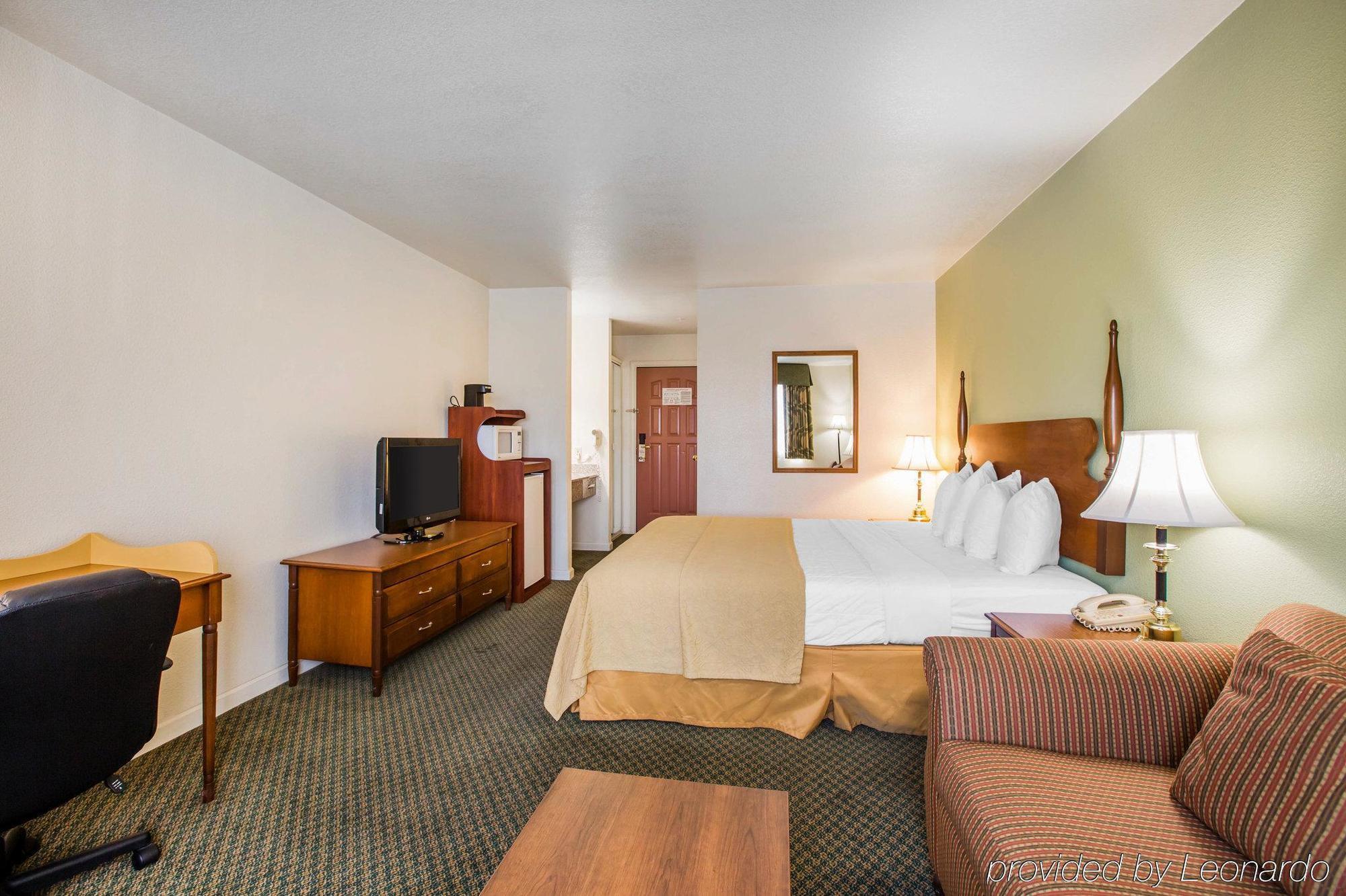 Quality Inn & Suites Tulare Dış mekan fotoğraf