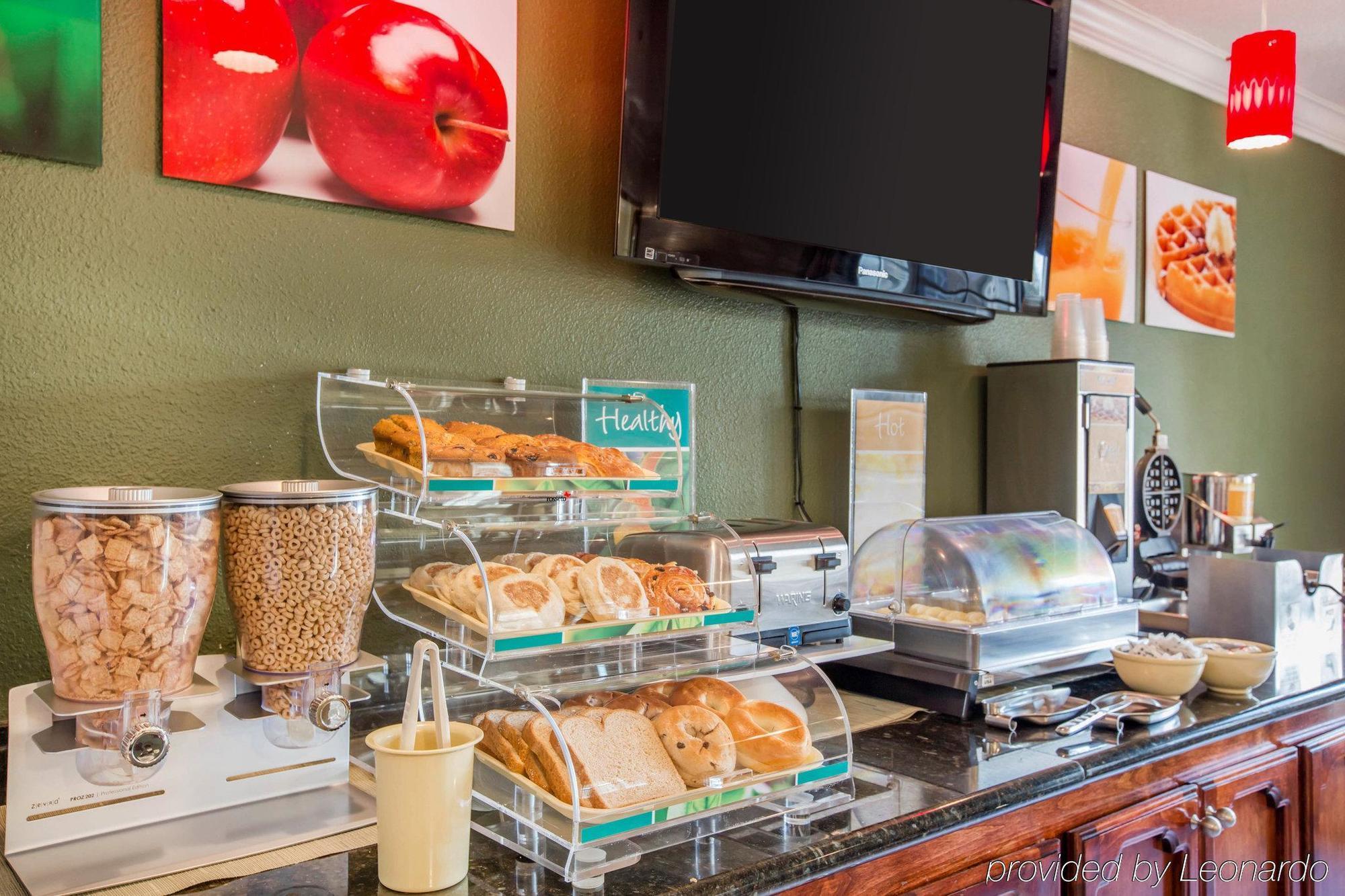 Quality Inn & Suites Tulare Dış mekan fotoğraf